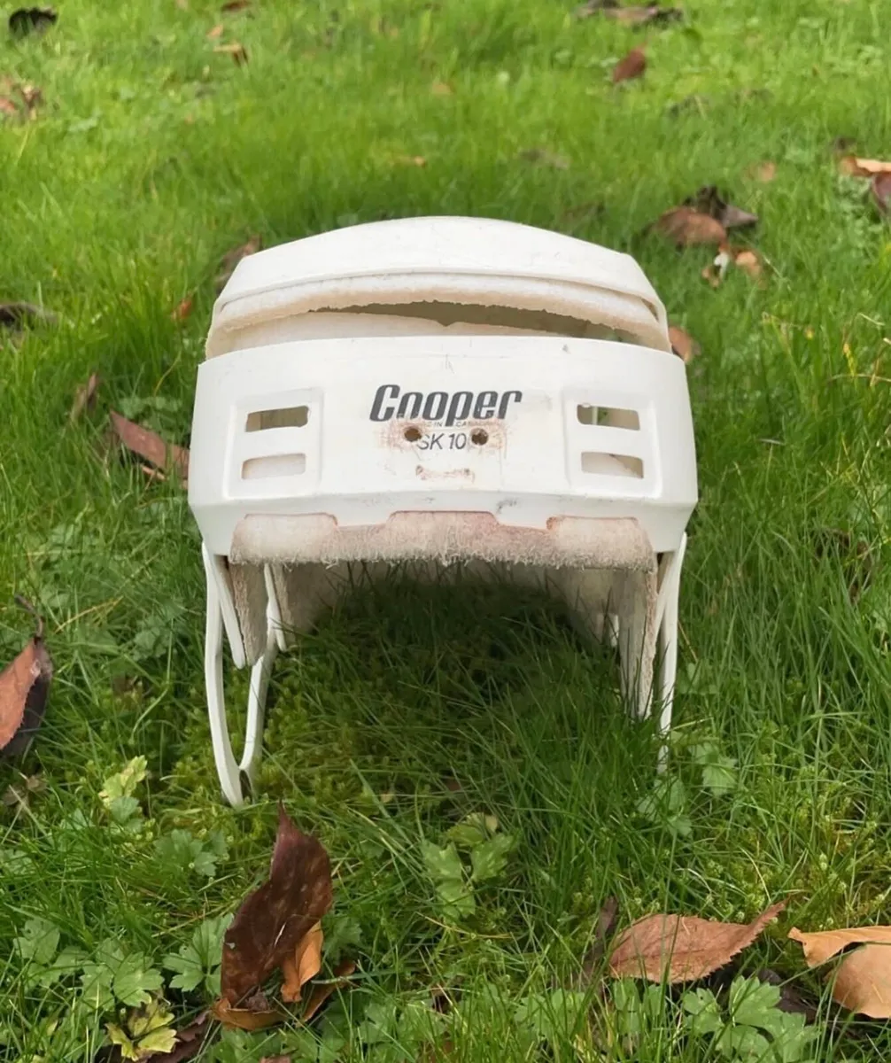 White Cooper helmet wanted - Image 3