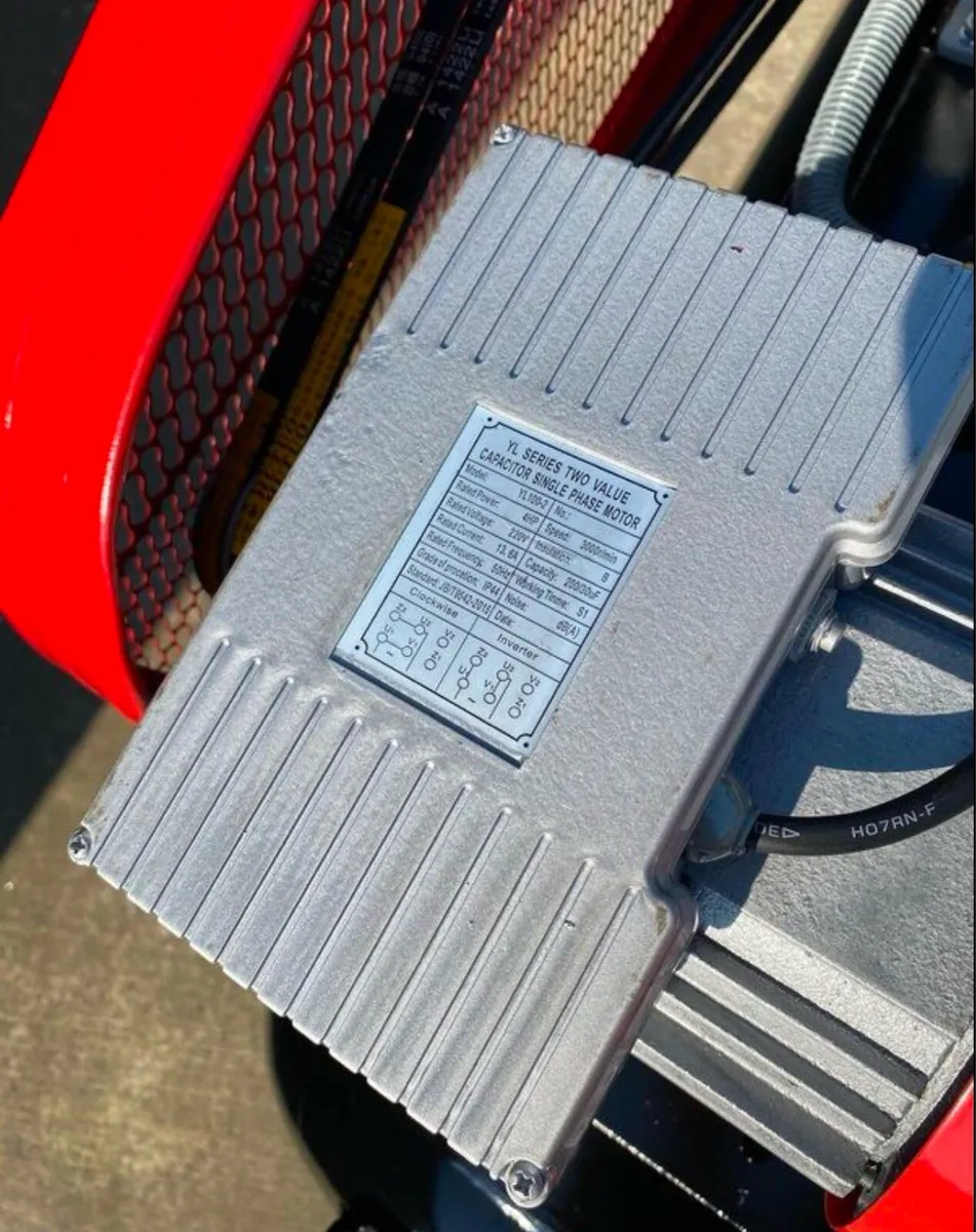 200L 4HP Air Compressor - Image 4