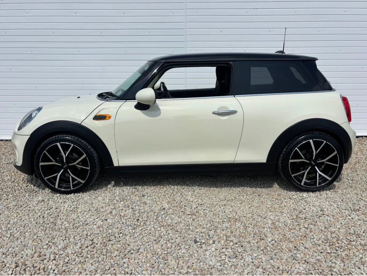 Mini Cooper 1.5 2DR COOPER - Image 2
