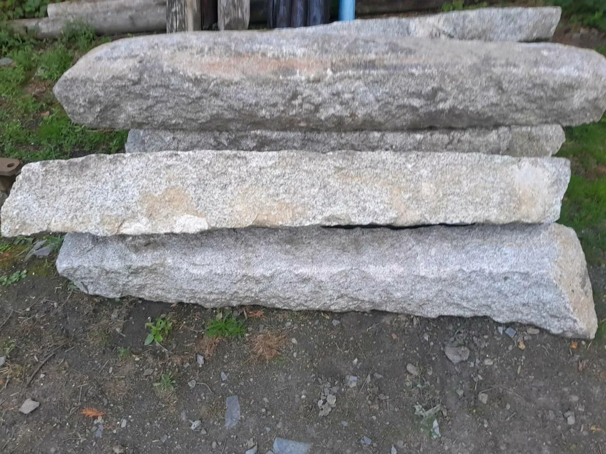 Granite posts - Image 2