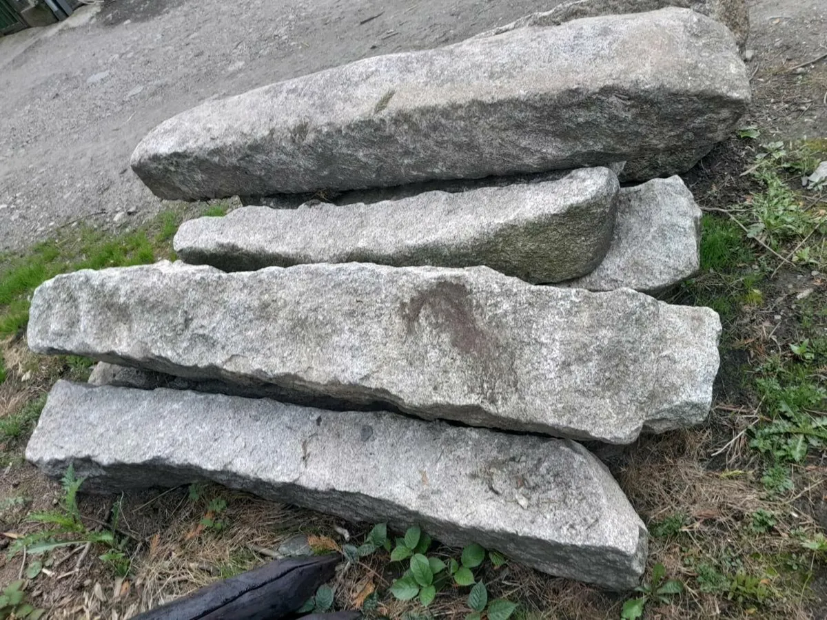 Granite posts - Image 3