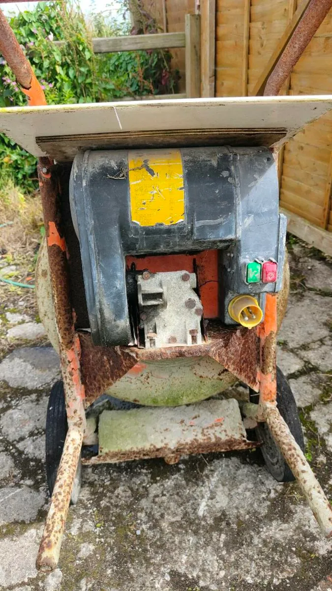 Cement Mixer 110V - Image 1
