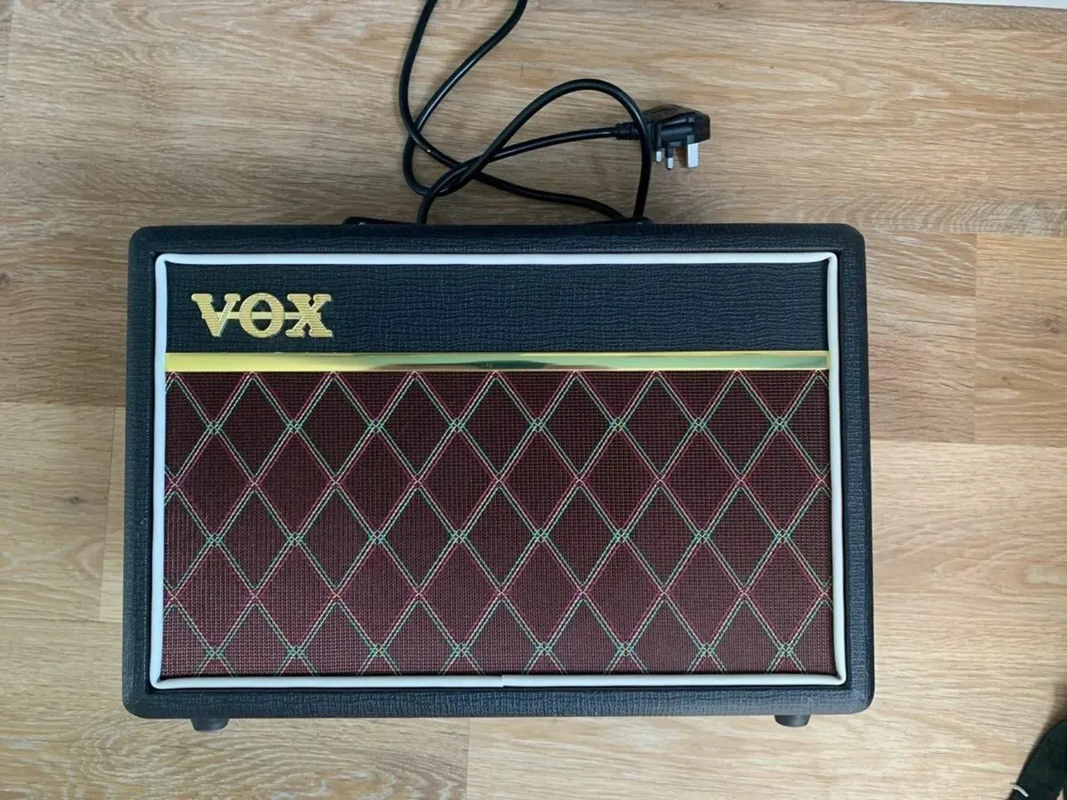 VOX Pathfinder 10 Amplifier - Image 1