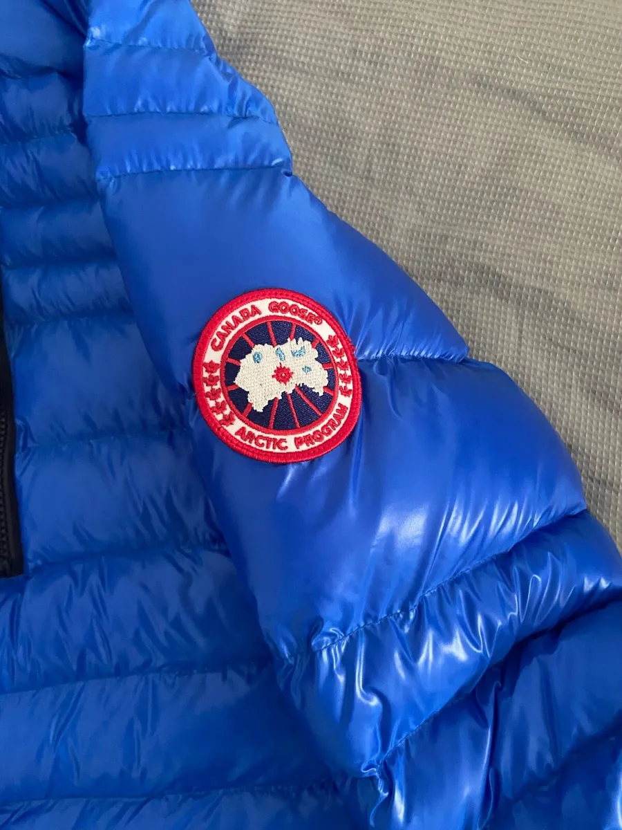 Canada goose jacket - Image 3