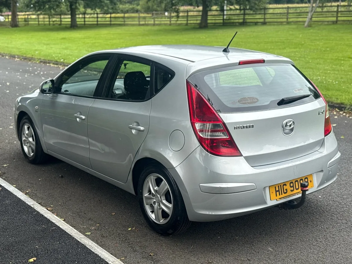 Hyundai i30 automatic - Image 4