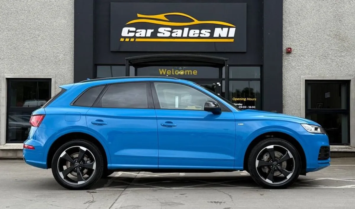 Audi Q5 2.0 TDI 40 Black Edition SUV 5dr Diesel S - Image 3