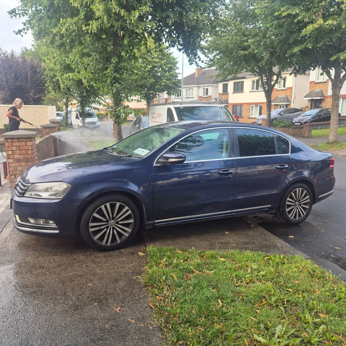 Volkswagen Passat 2.0 - Image 1