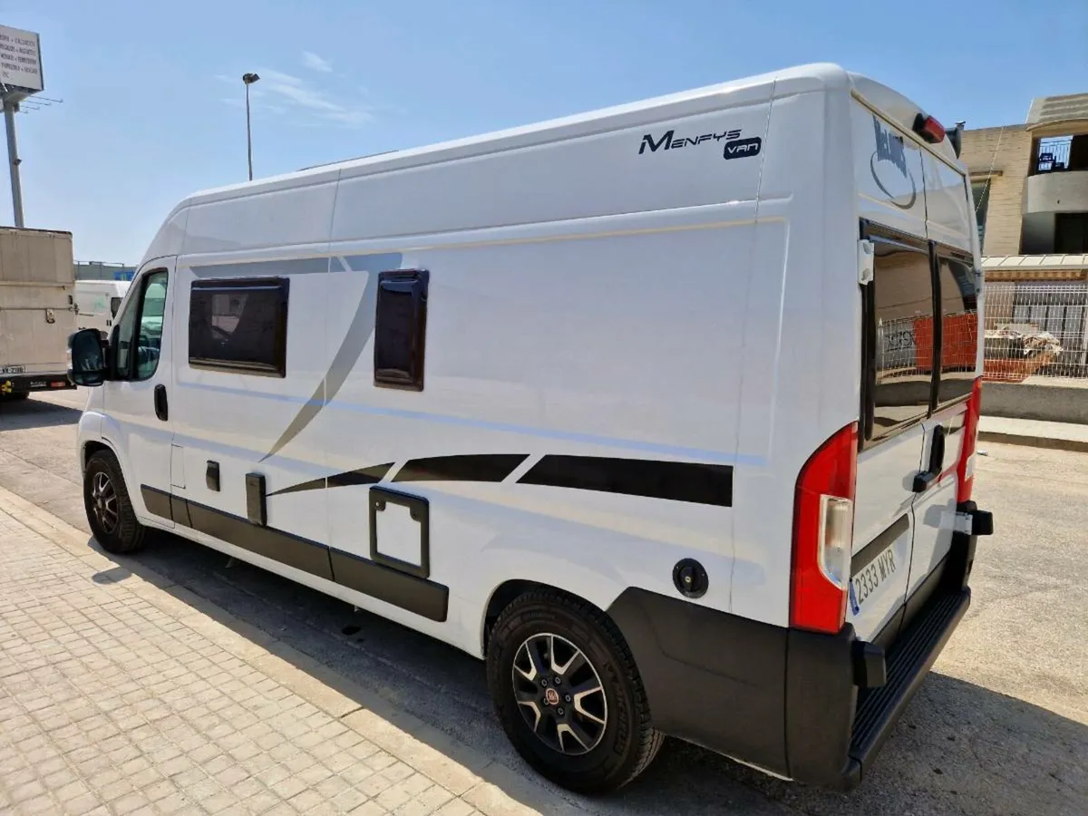 2025 campervan - Image 4