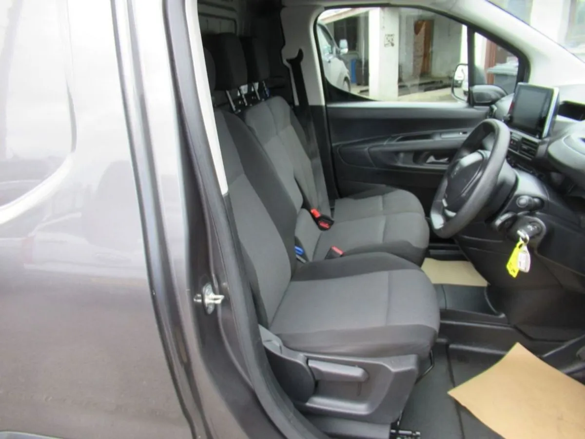 Peugeot Partner 1.5 Bluehdi 1000 Professional Pre - Image 3
