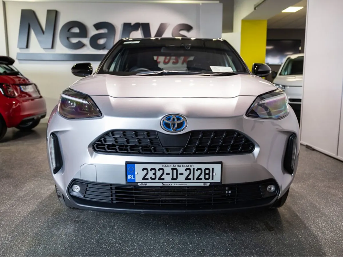 Toyota Yaris Cross Luna Sport 4DR Auto - Image 2
