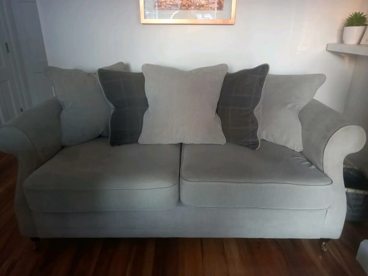 Grey 3 seater sofa - Image 4