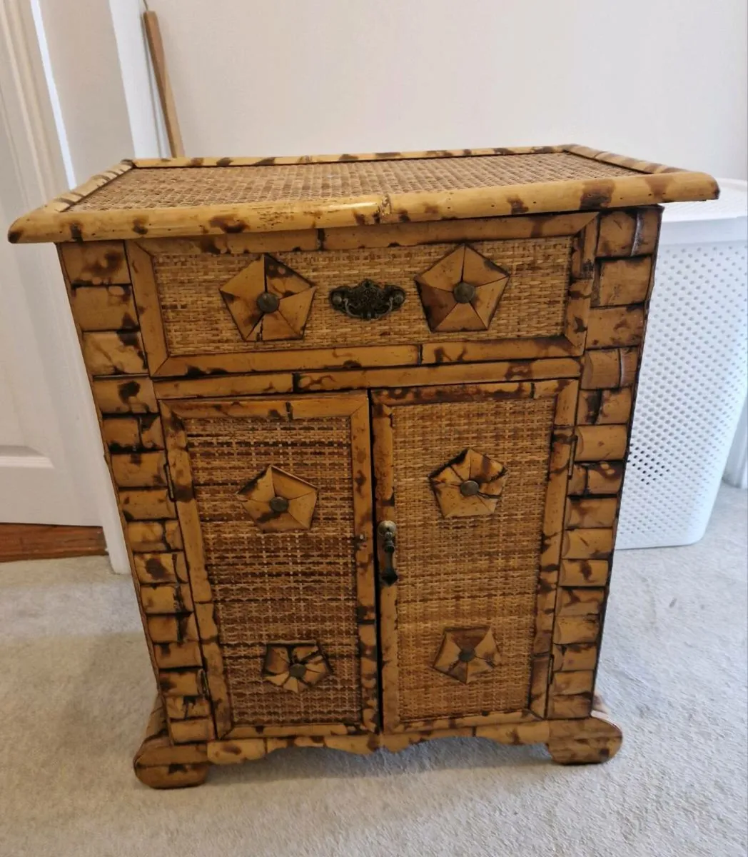 Small Sideboard/Storage Cabinet - Image 1