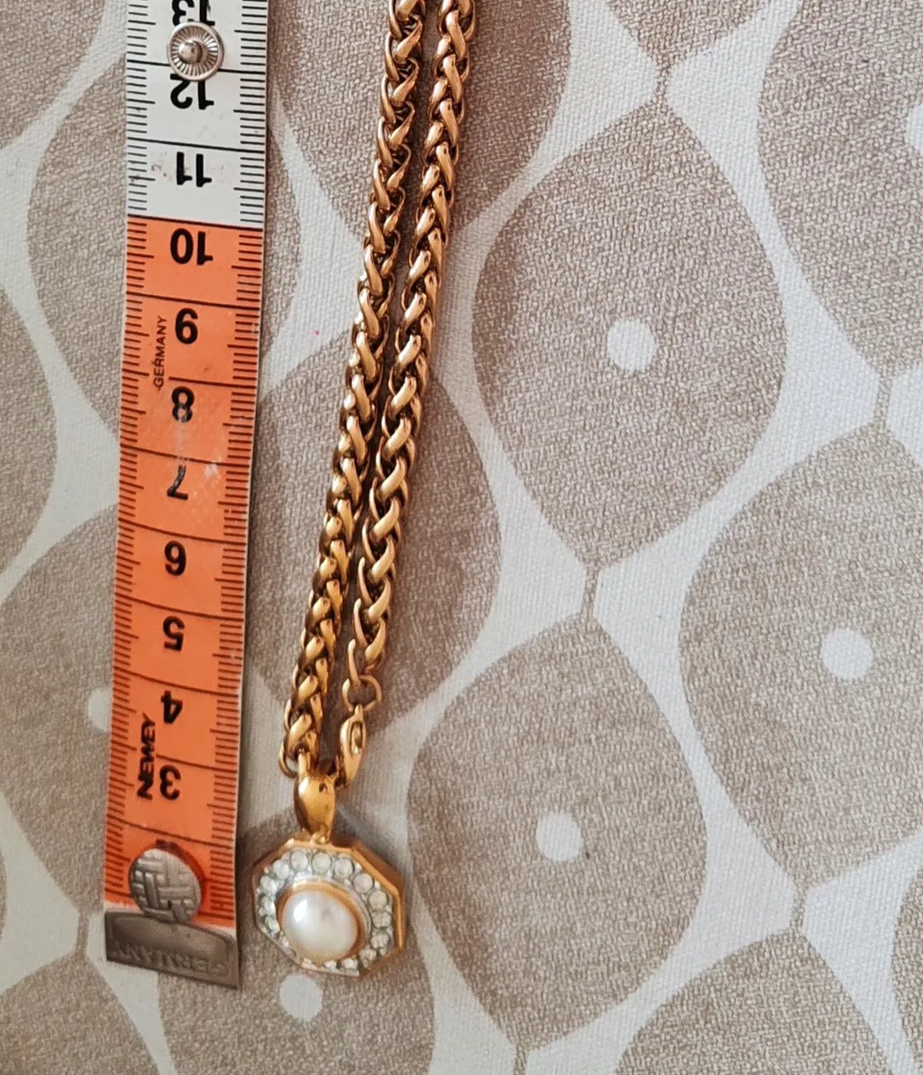 Retro goldtone and pearl necklace - Image 2