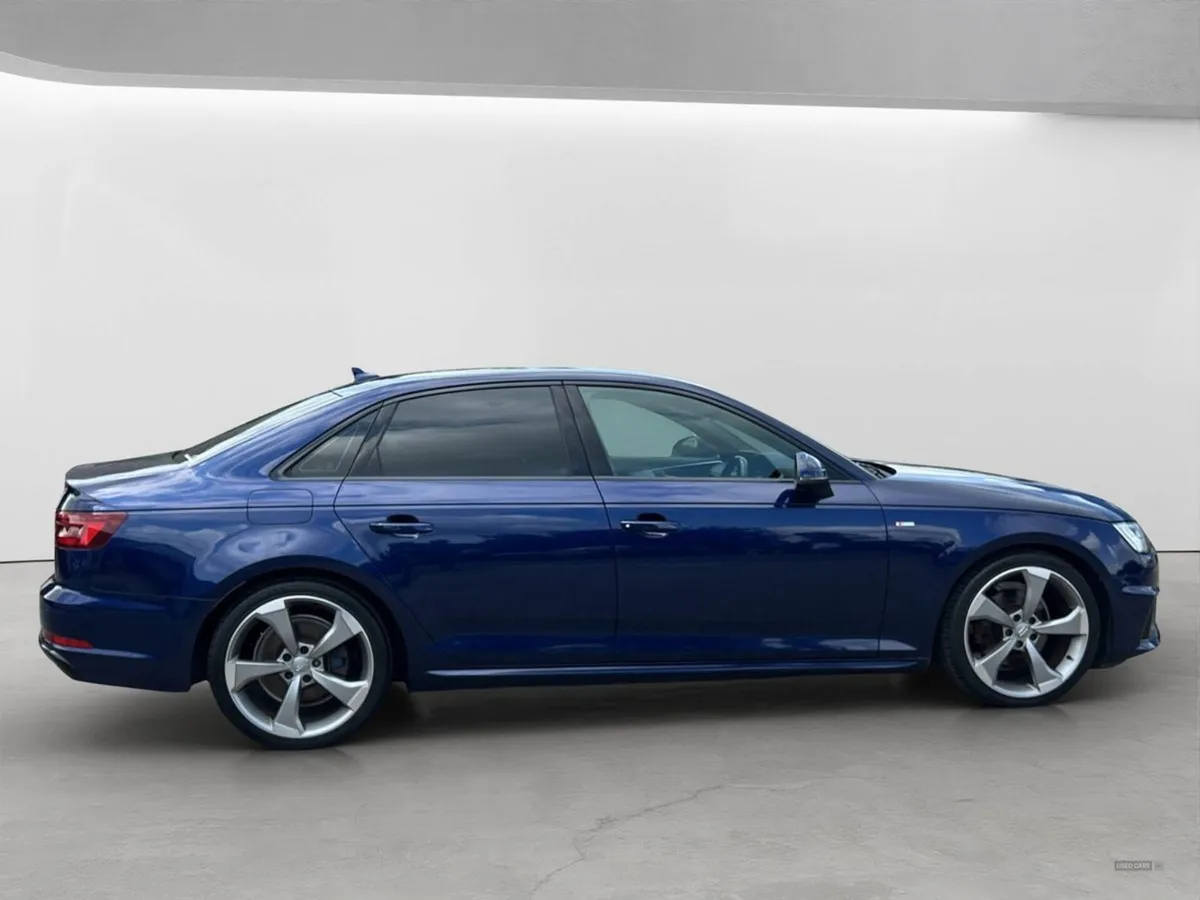 Audi A4 Saloon - Image 3