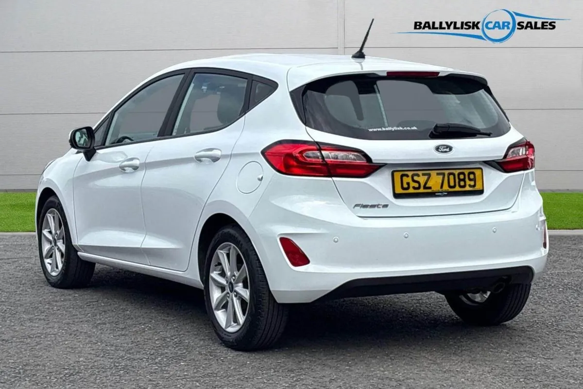 Ford Fiesta 1.0t 100PS Trend in White With 15K - Image 2