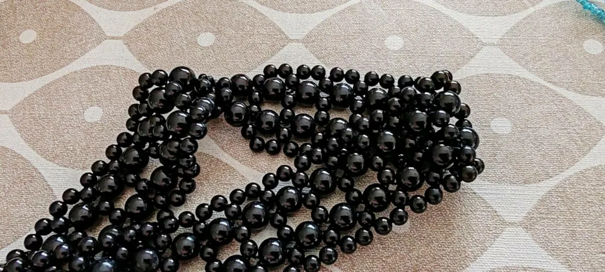Black beaded choker - Image 4