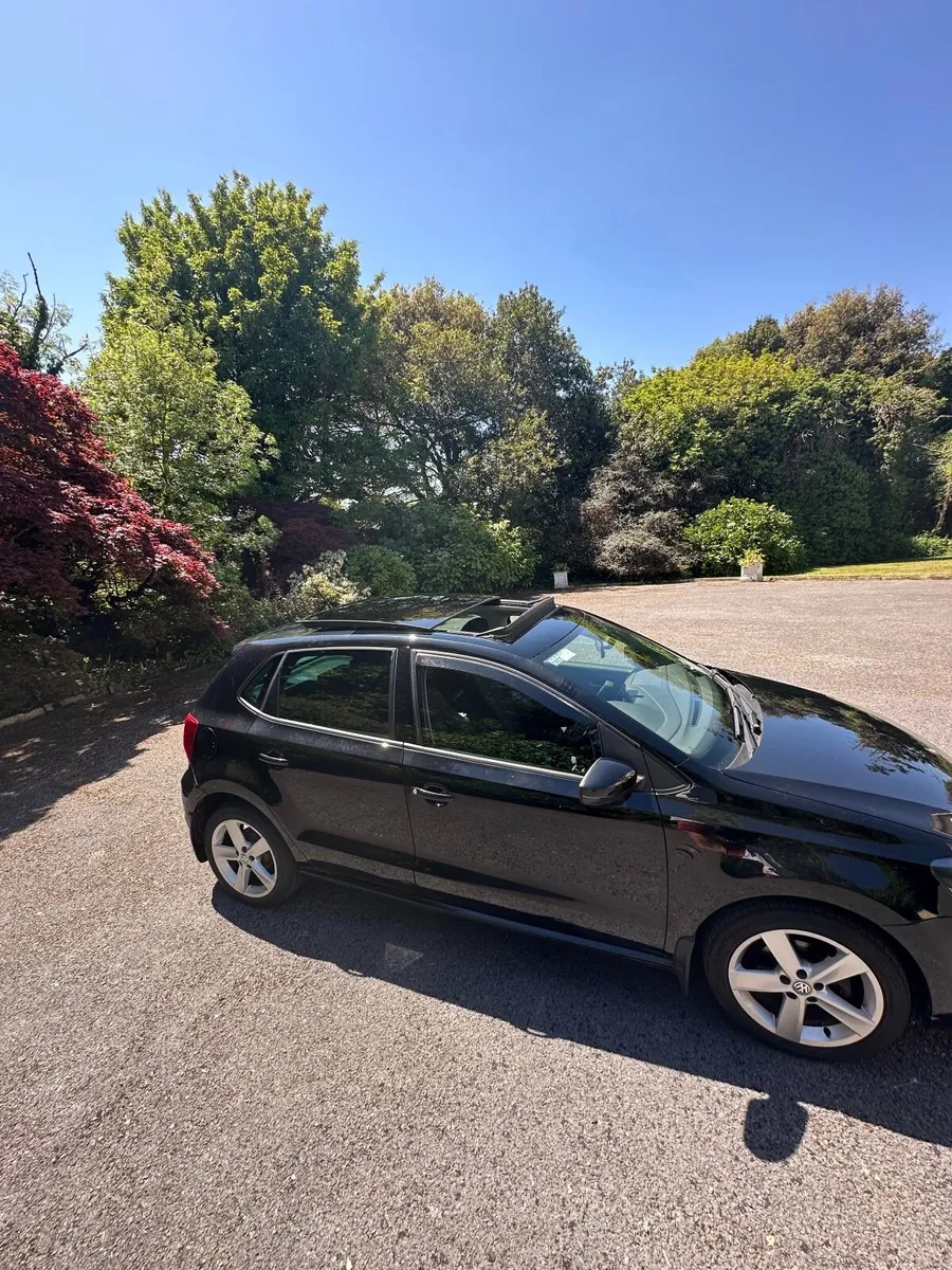 Volkswagen Polo 2016 - Image 2