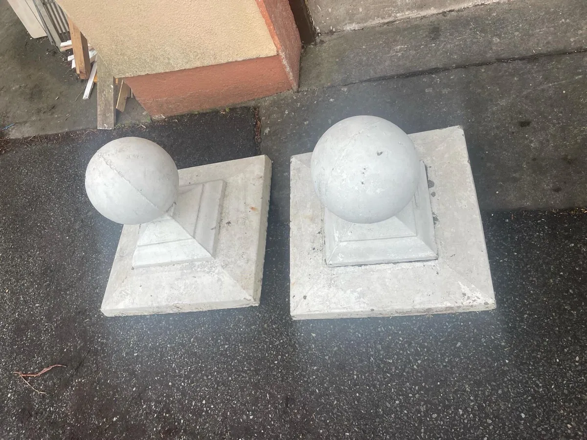 2 gate pillars - Image 4