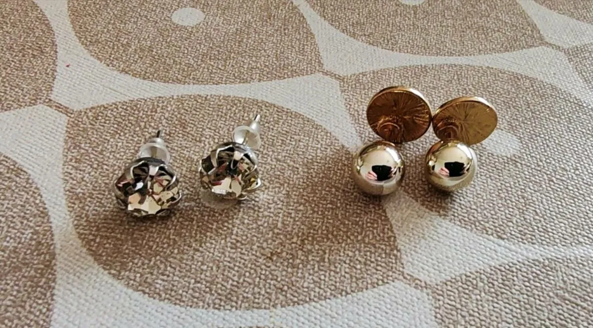 2 pr earrings - Image 2