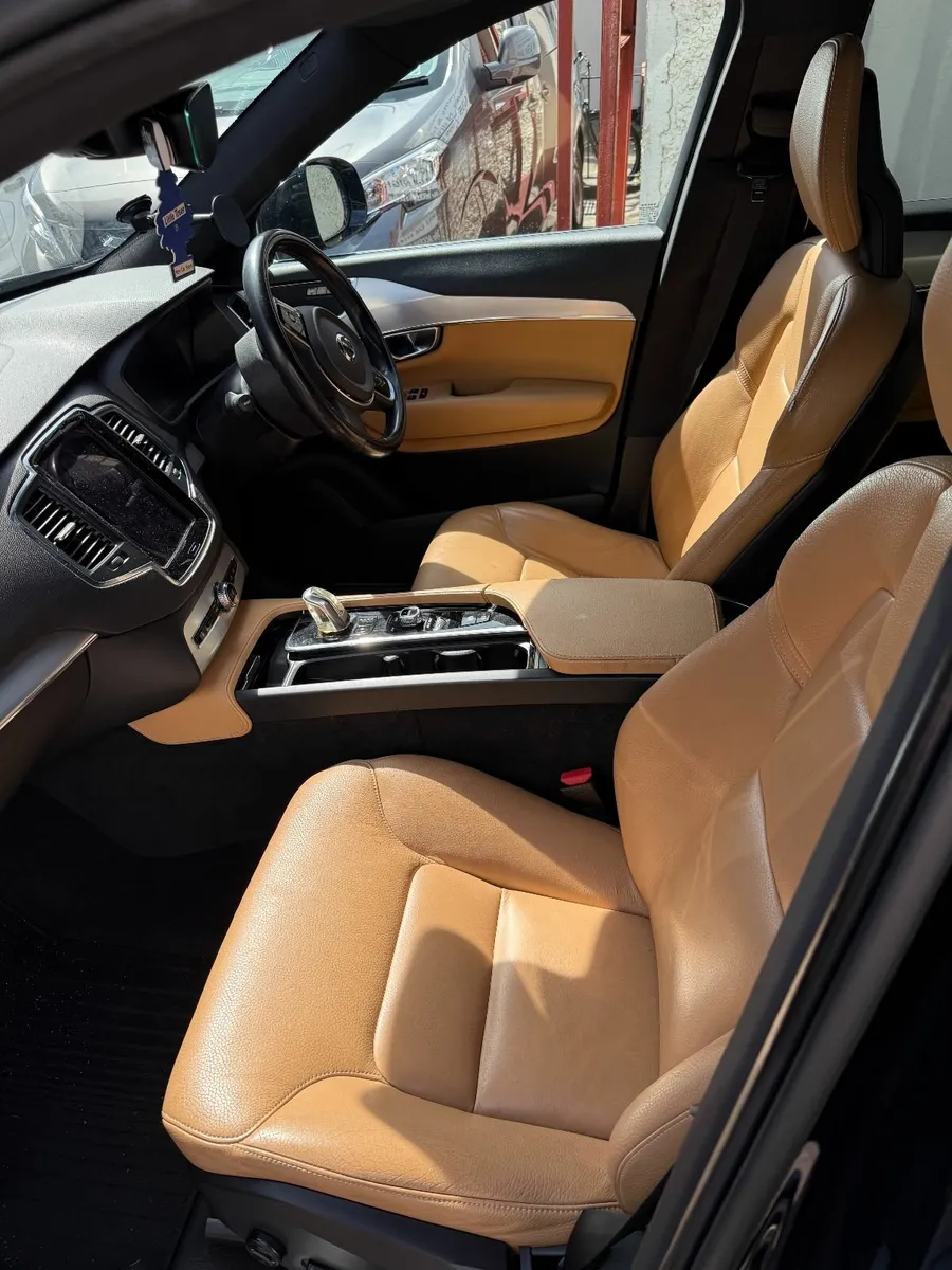Volvo XC90 2017 - Image 4