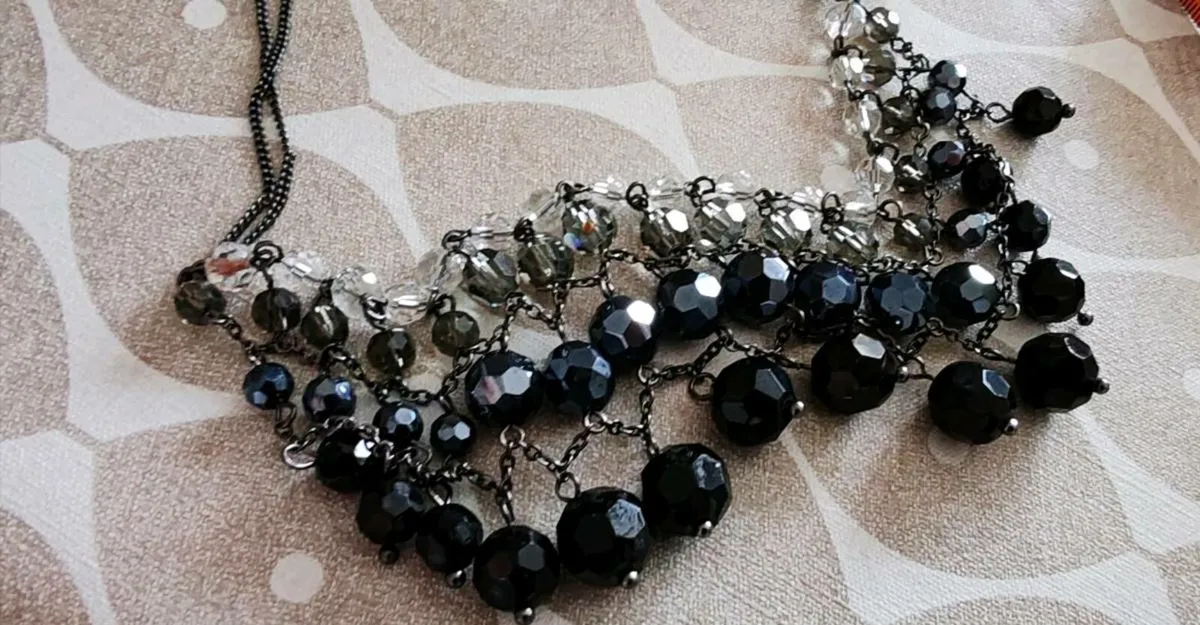 Retro style necklace - Image 3