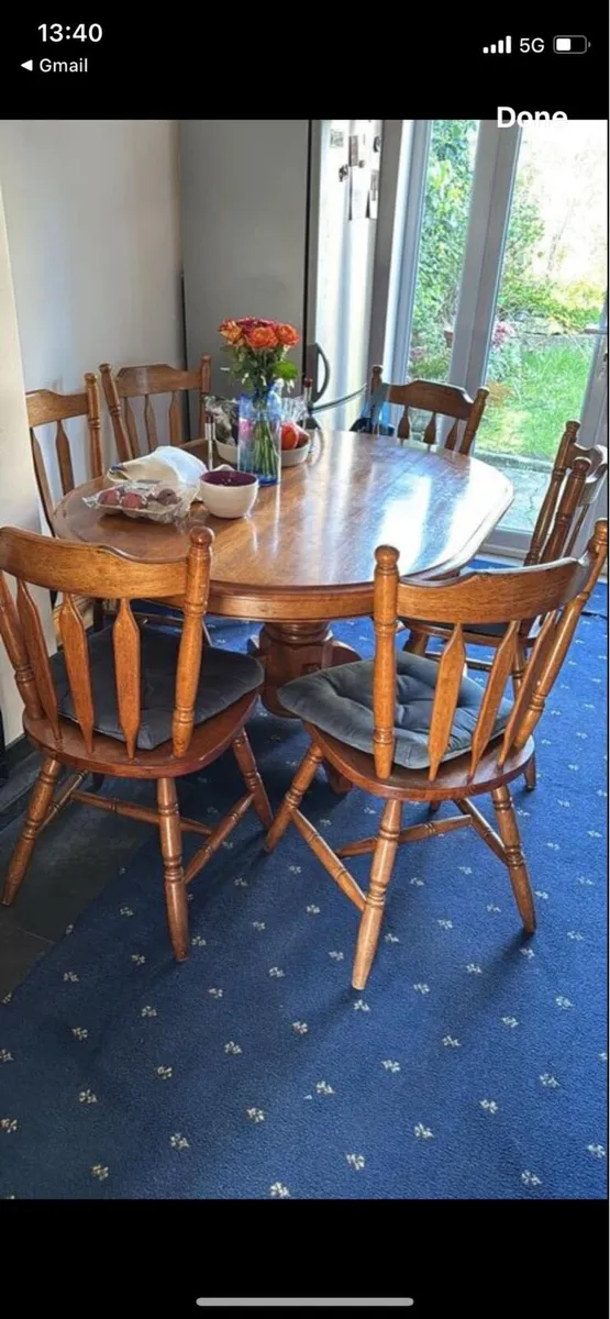 Kitchen table + 6 chairs set €150 - Image 1