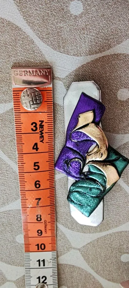 Brooch - Image 3