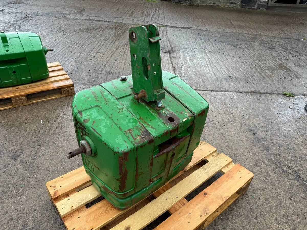 John Deere Big Pack Weight 1150kg - Image 2