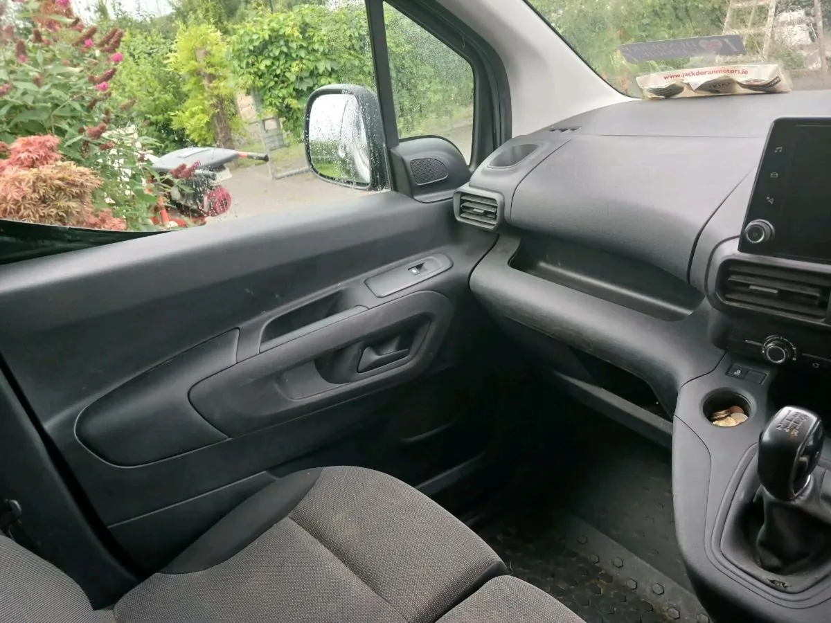Citron berlingo - Image 2