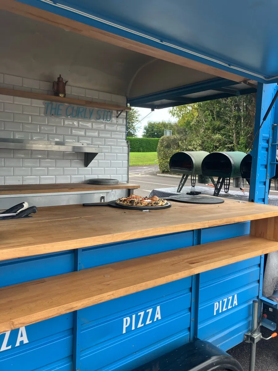 Pizza Rice Horse box trailer (food truck) - Image 3