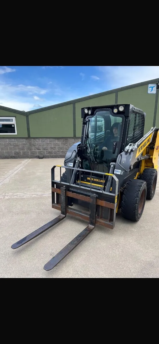 Skidsteer - Image 2