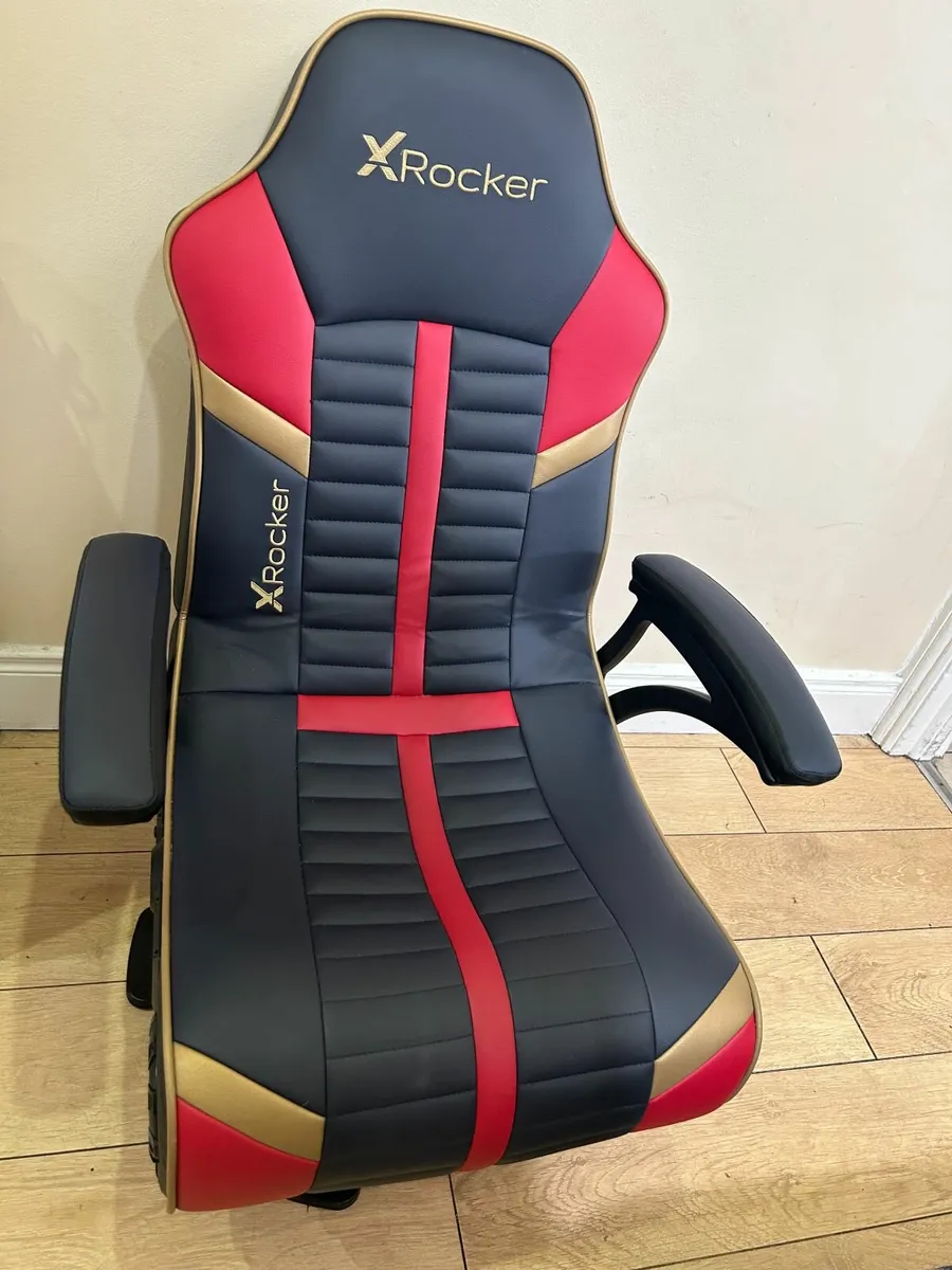 Gaming Chair - Image 1
