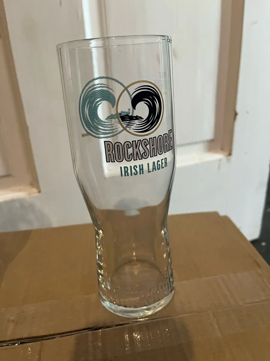 24 new style Rockshore pint glasses - Image 3