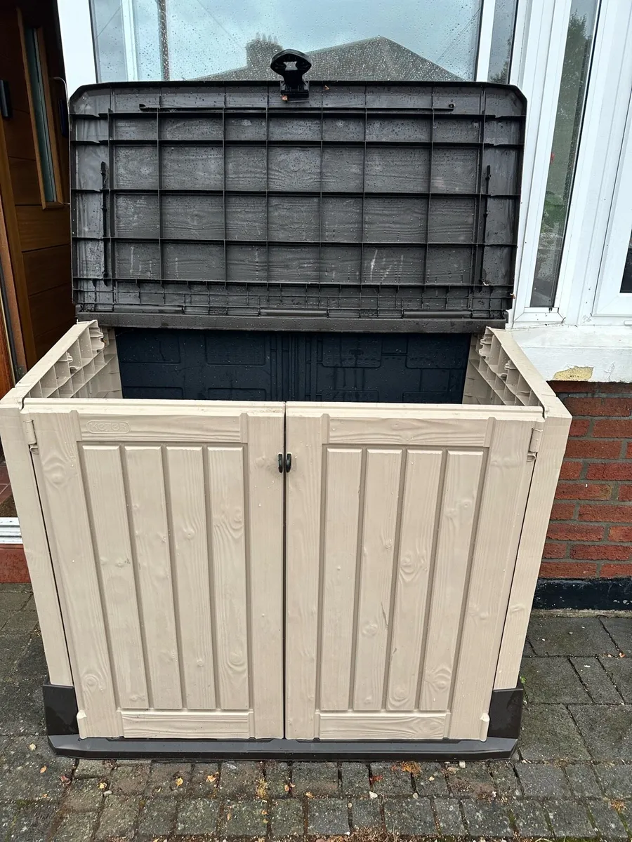 Outdoor storage box - Image 3