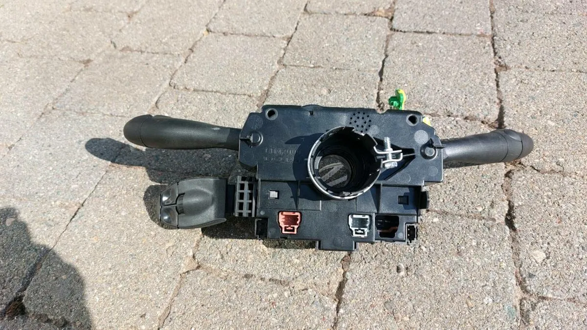 New Control stalk for Citroen berlingo 2003 - Image 2
