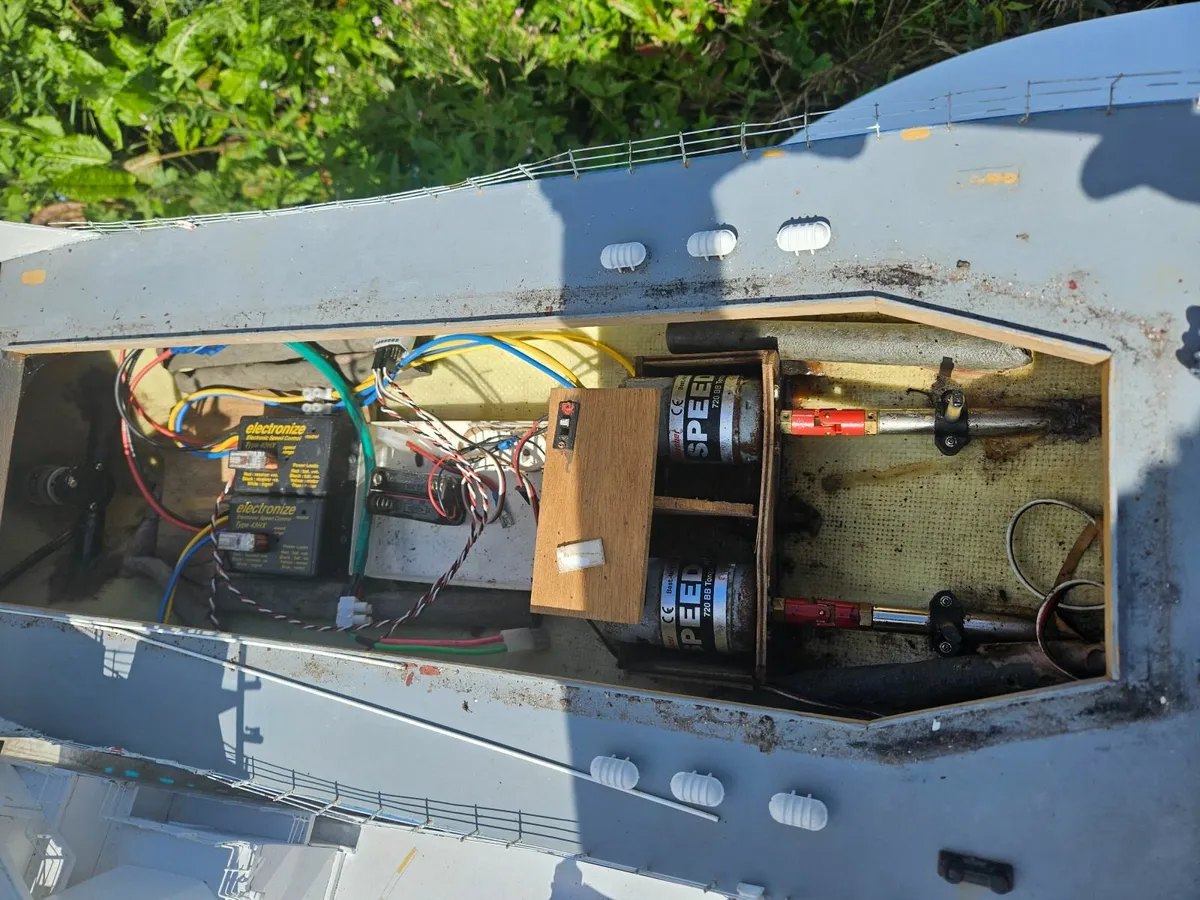 Rc model boats - Image 1