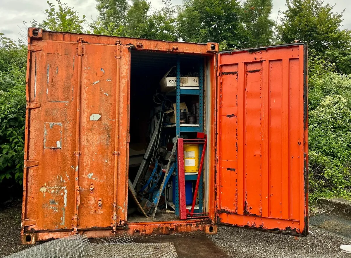 Shipping Container – 300cm x 240cm - Image 2