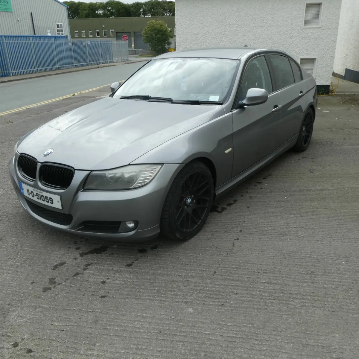 BMW 3-Series 2011 - Image 3