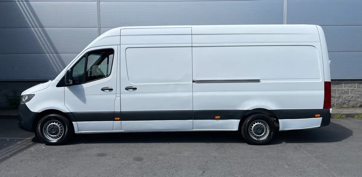 Sprinter 315/43 LWB Automatic Straight Deal Price - Image 4