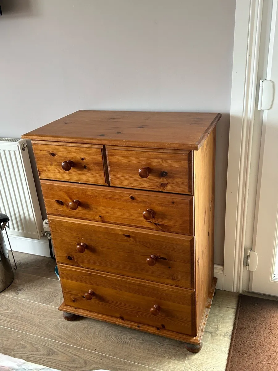 Wardrobe and chest of drawers - Image 4