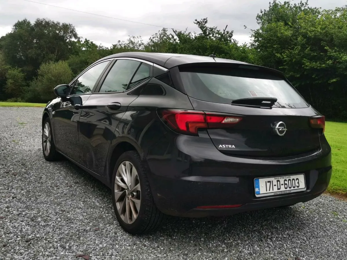 Opel Astra 2017 1.4 Petrol - Image 4