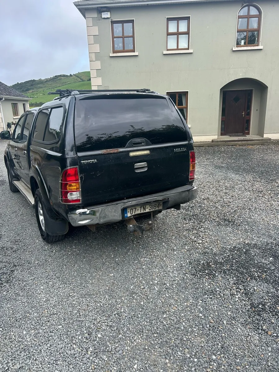 Toyota Hilux - Image 3