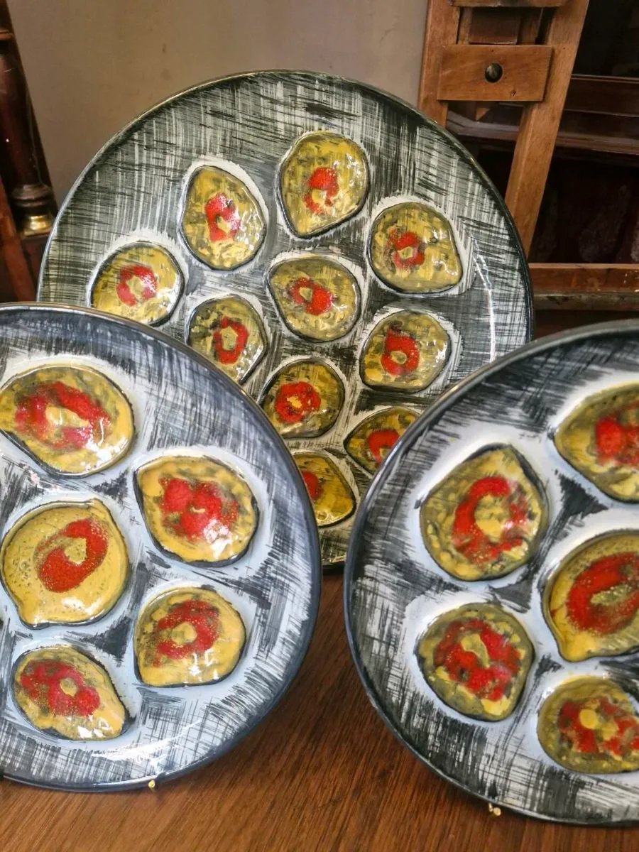 MCM Vintage Oyster Plates - Image 2