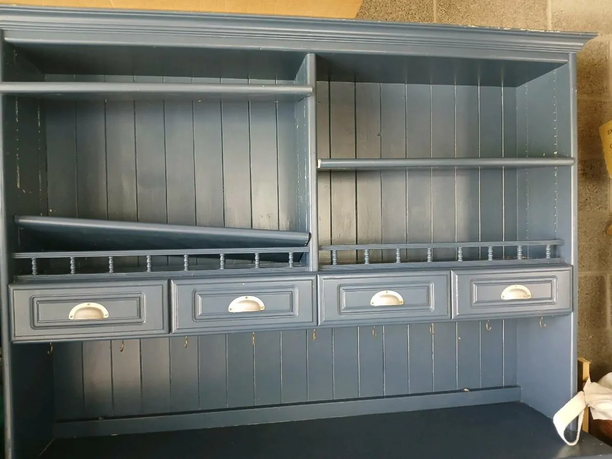 Ornate kitchen display dresser - Image 3
