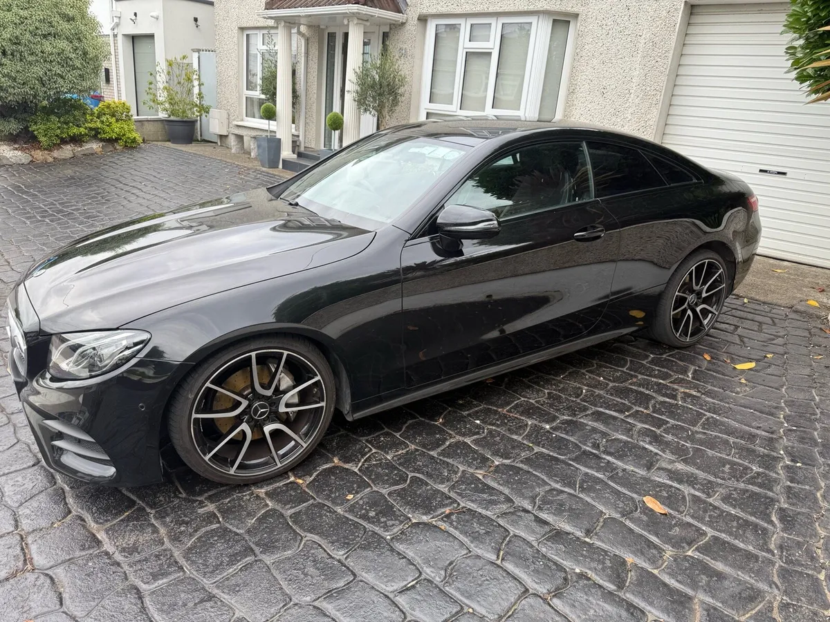 Mercedes E220 Coupe - Image 4