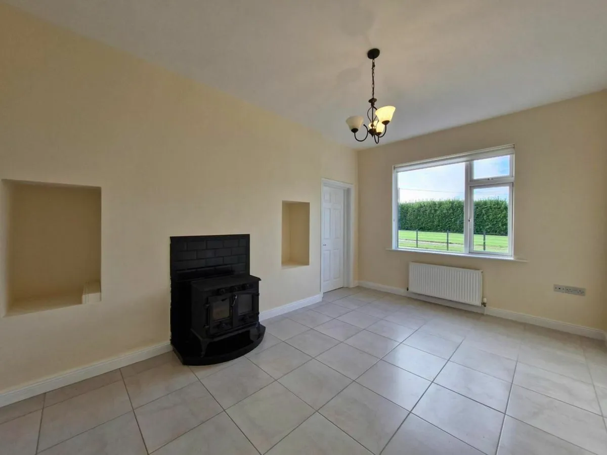 Bungalow, Paddock, Sheds on 3 acres - Image 3