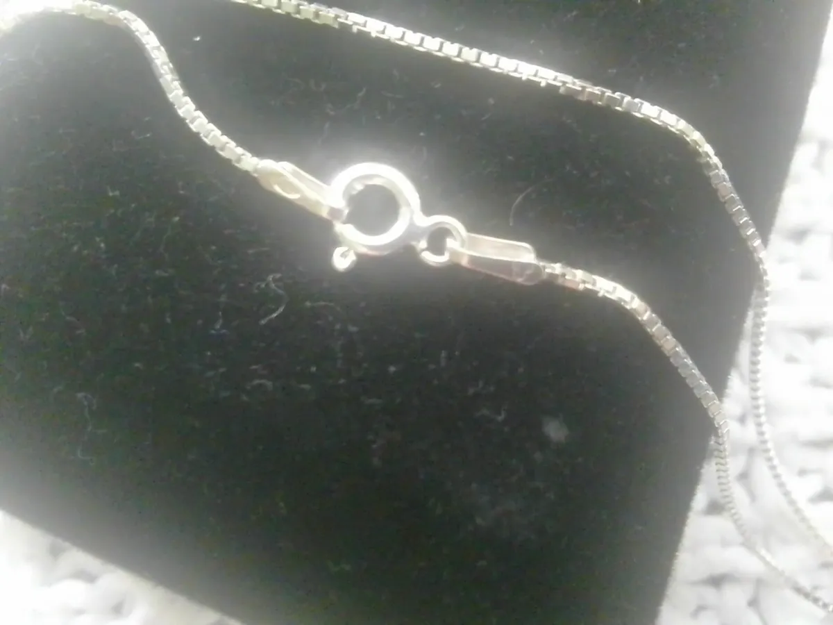 VINTAGE 70's STERLING SILVER SWIRL PENDANT - Image 2