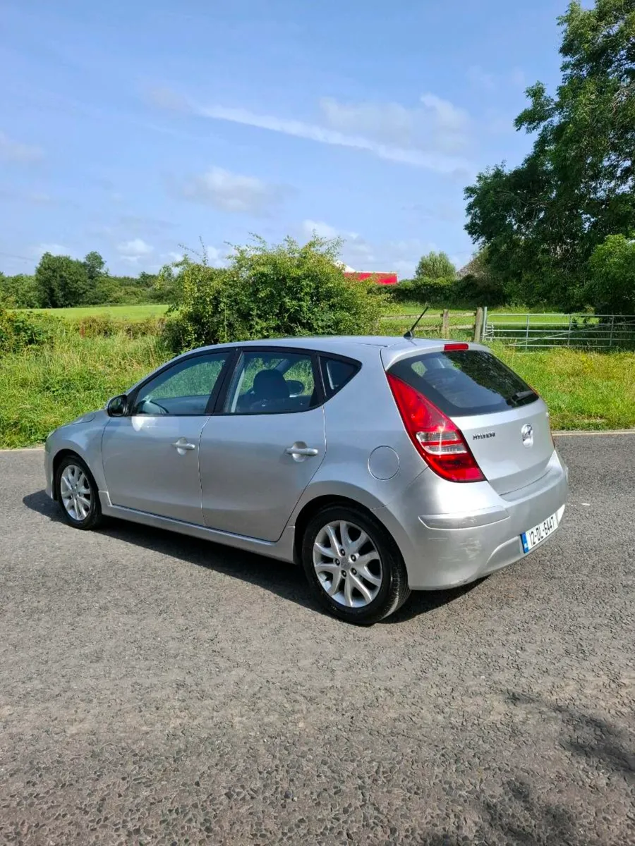 2012 hiunday i30 - Image 2