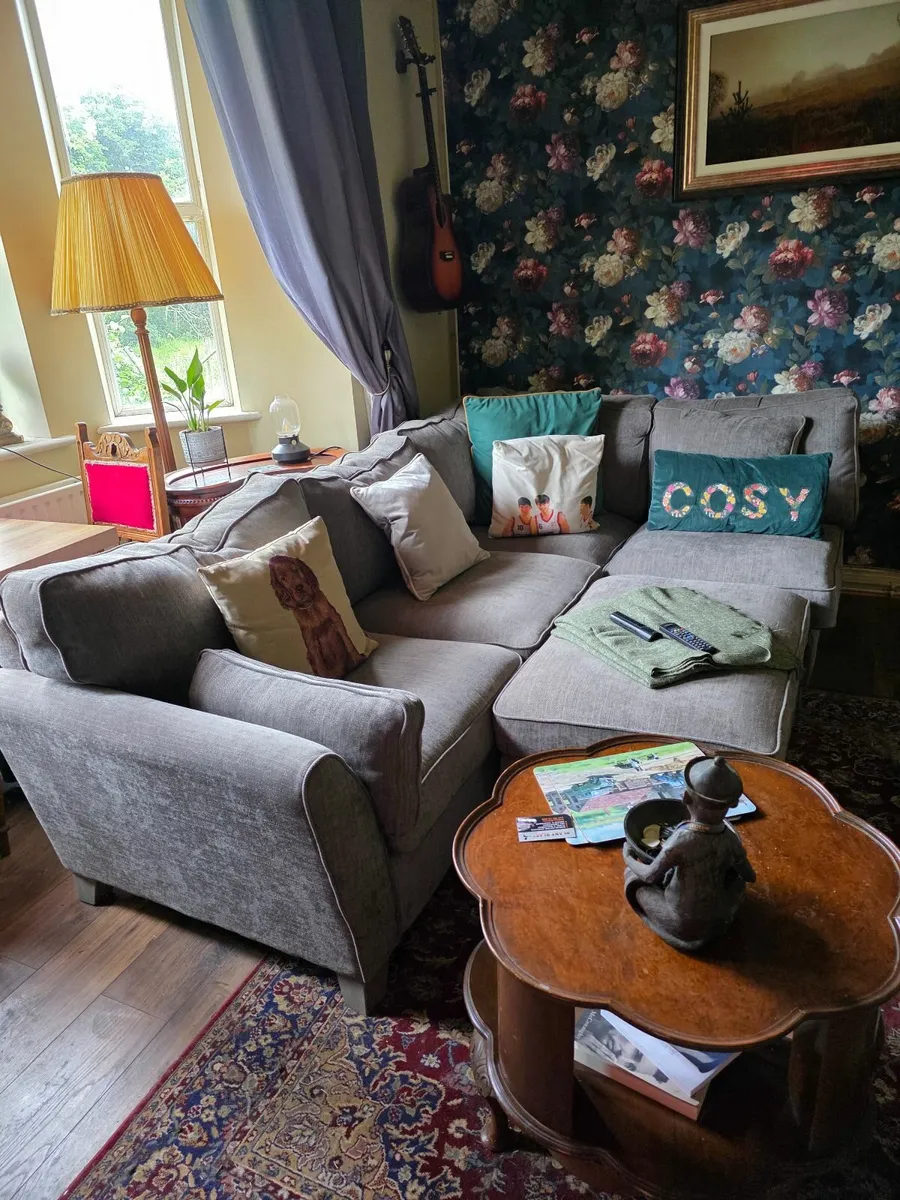 Corner sofa
