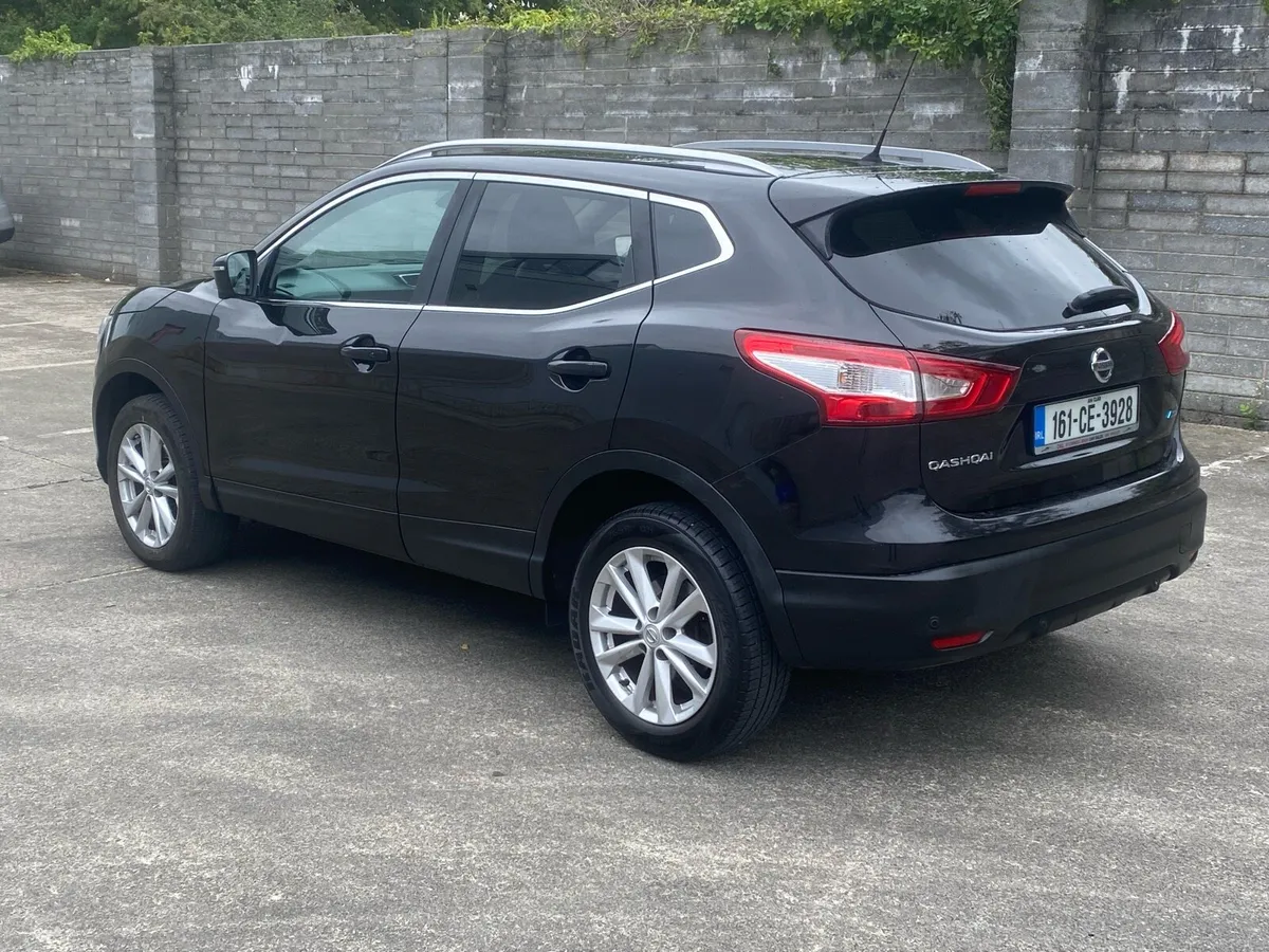 2016 Qashqai High Spec, 1 Previous Owner, Service - Image 3